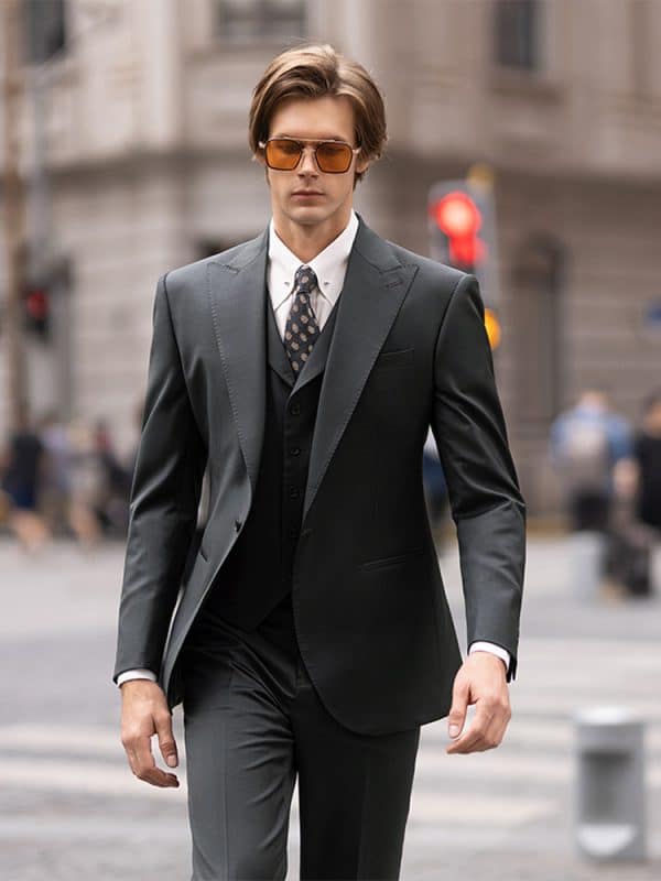 suit (1) Sophisticated British Style Wool 3-Piece Suit for Men – High-End Bespoke Groom Wedding & All-Season Business Formal Wear