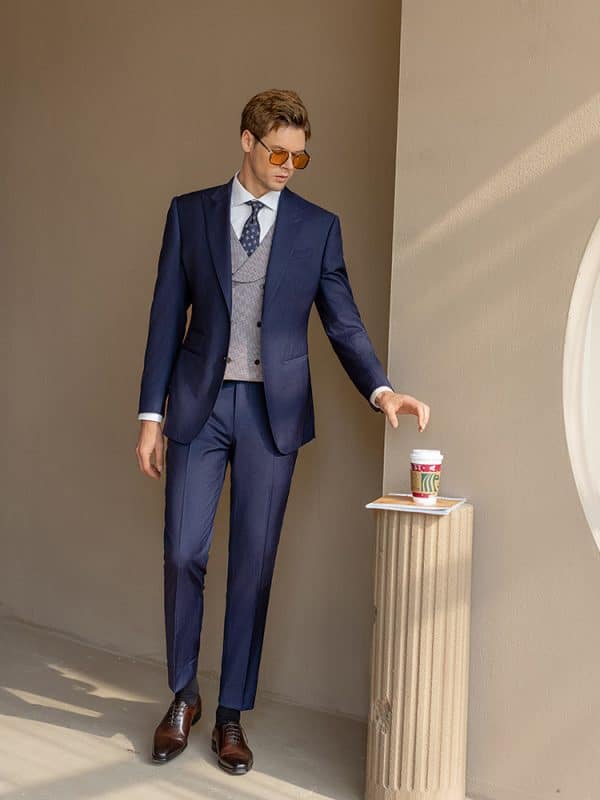 suit (1) Luxury Bespoke Navy Blue Wool 3-Piece Suit for Men – Sophisticated Slim Fit Groom Wedding & Smart Business Formal Wear