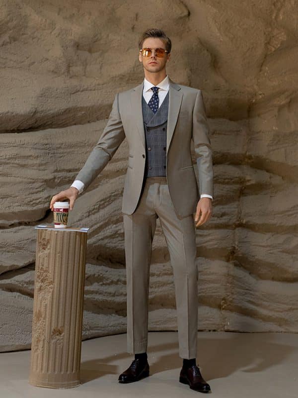 suit (3) Sophisticated British Style Wool Suit for Men – Luxury Bespoke Slim Fit Groom Wedding & Smart Business Formal Wear