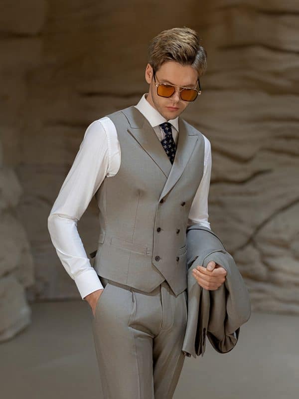 suit (4) Sophisticated British Style Wool Suit for Men – Luxury Bespoke Slim Fit Groom Wedding & Smart Business Formal Wear