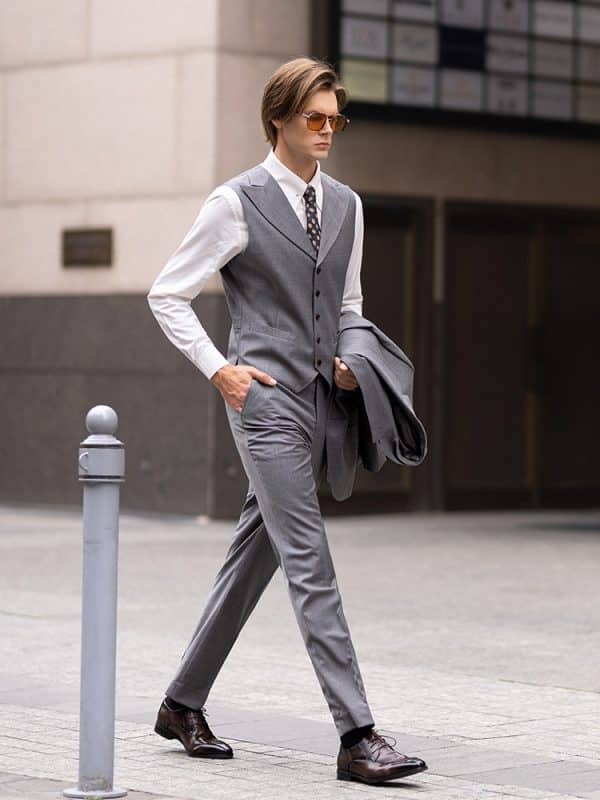 suit (4) Sophisticated British Style Wool 3-Piece Suit for Men – High-End Groom Wedding & Smart Business Commute Formal Wear