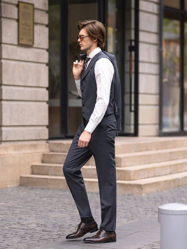 Classic British Style Wool 3-Piece Suit – Luxurious Groom & Business Commute Suit Set
